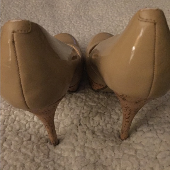 Sexy! GUESS Nude, Patent & Cork Platform Stilettos - Picture 6 of 6